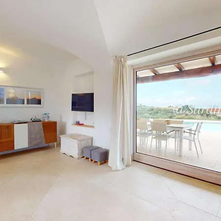 Lighthouse 5 - Vila Porto Cervo